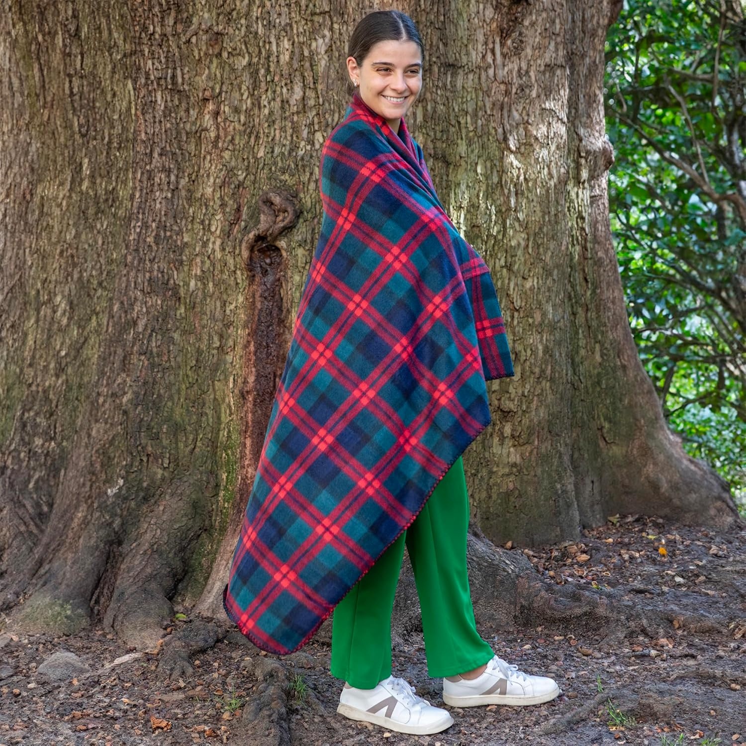 Trail maker 24 Pack Bulk Plaid Sherpa Fleece Throw Blankets 50 x 60 for Wedding Guests, Homeless, Pets | Plaid Fleece Throw Blankets Bulk(Red & Green Plaid)