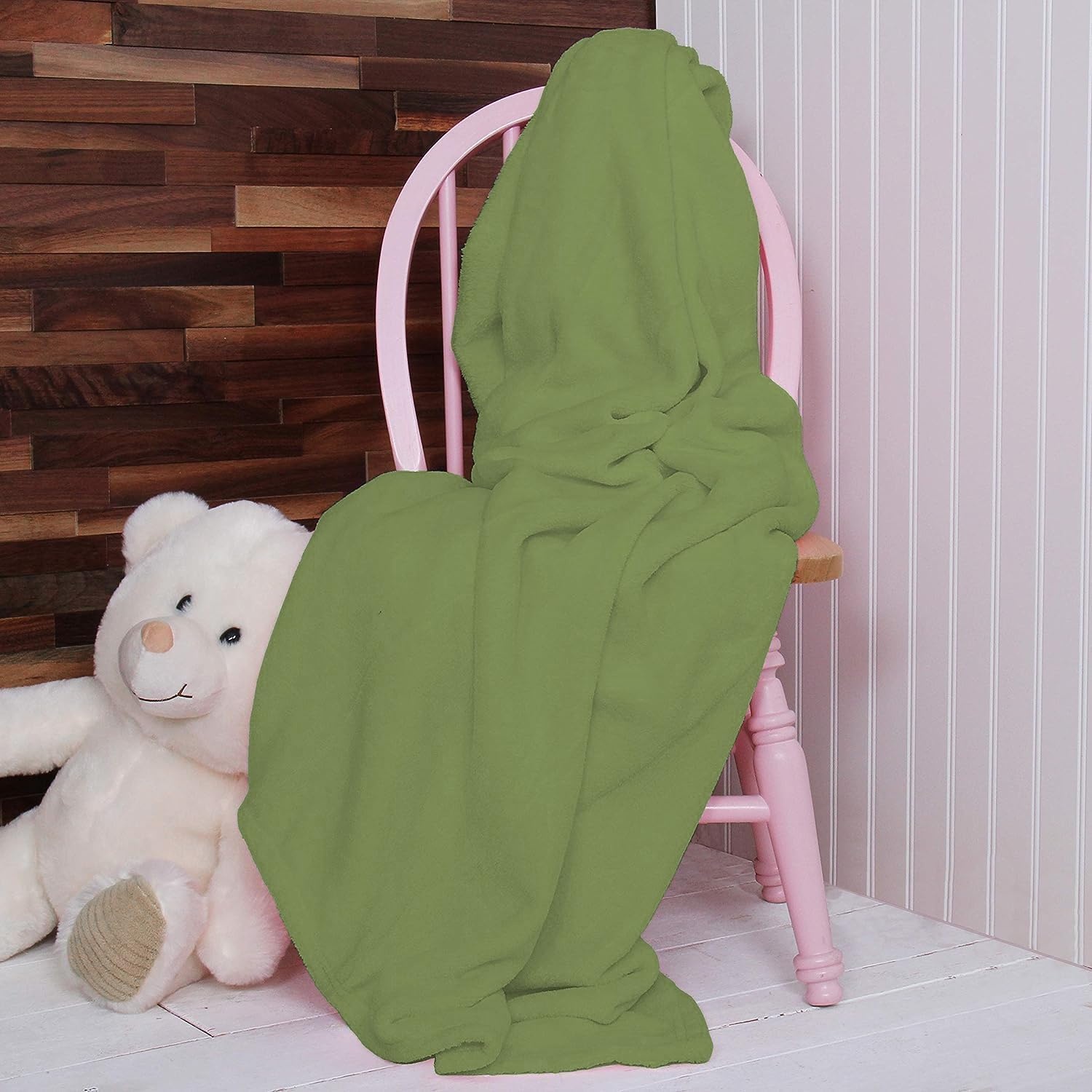 (24 Pack) Bulk Fleece Fall Throw Blankets 50×60 for Wedding Favors, Homeless Women, Men, Homes, Bed, Sofa, Couch, Office, Pet Blankets, Travel | Soft Warm Lightweight Throw Blankets in Bulk (8 Color)(Green)