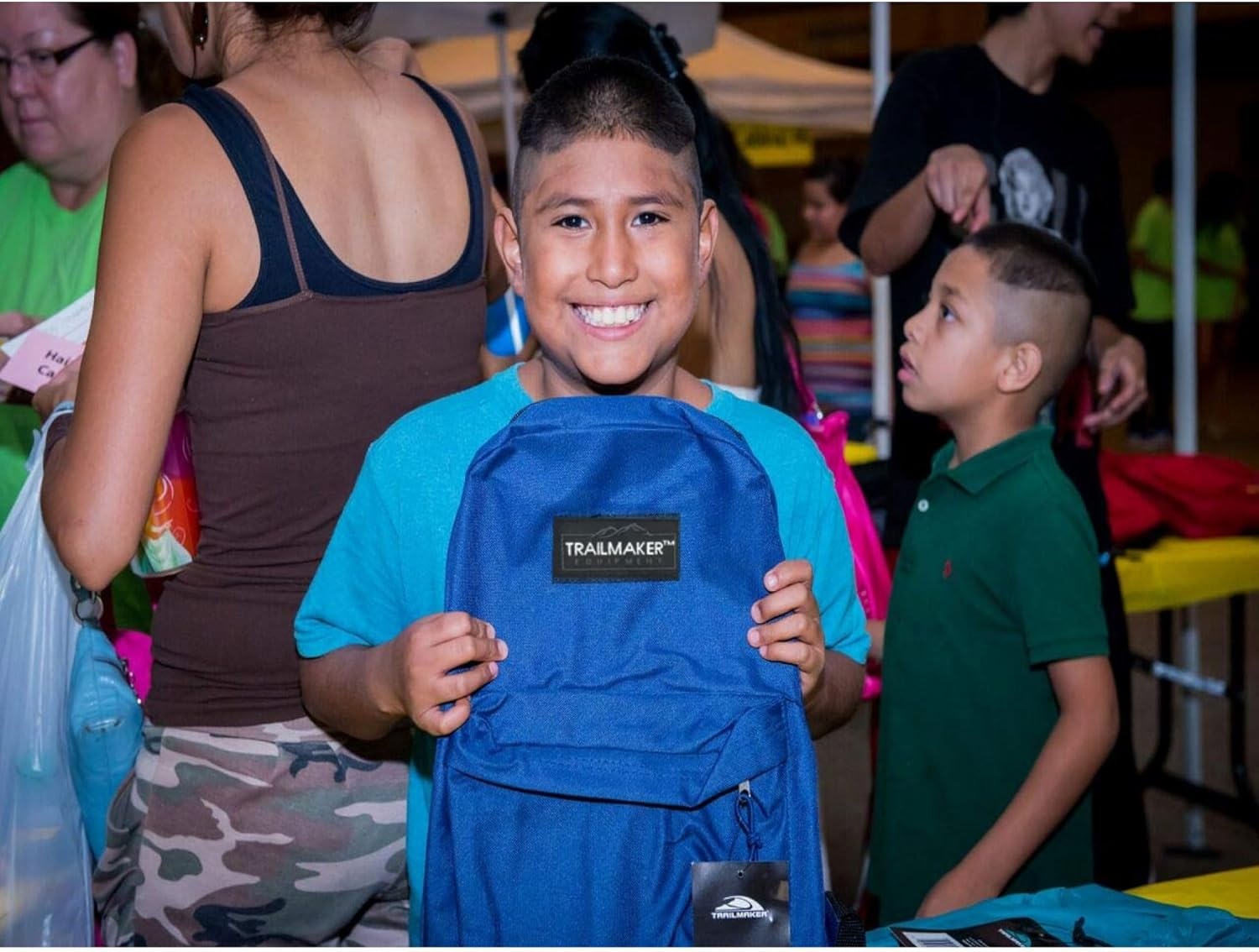 Trail maker 24 Pack 17 Inch Backpacks in Bulk Backpacks for Boys, Girls, School, and Homeless Donation(Blue)